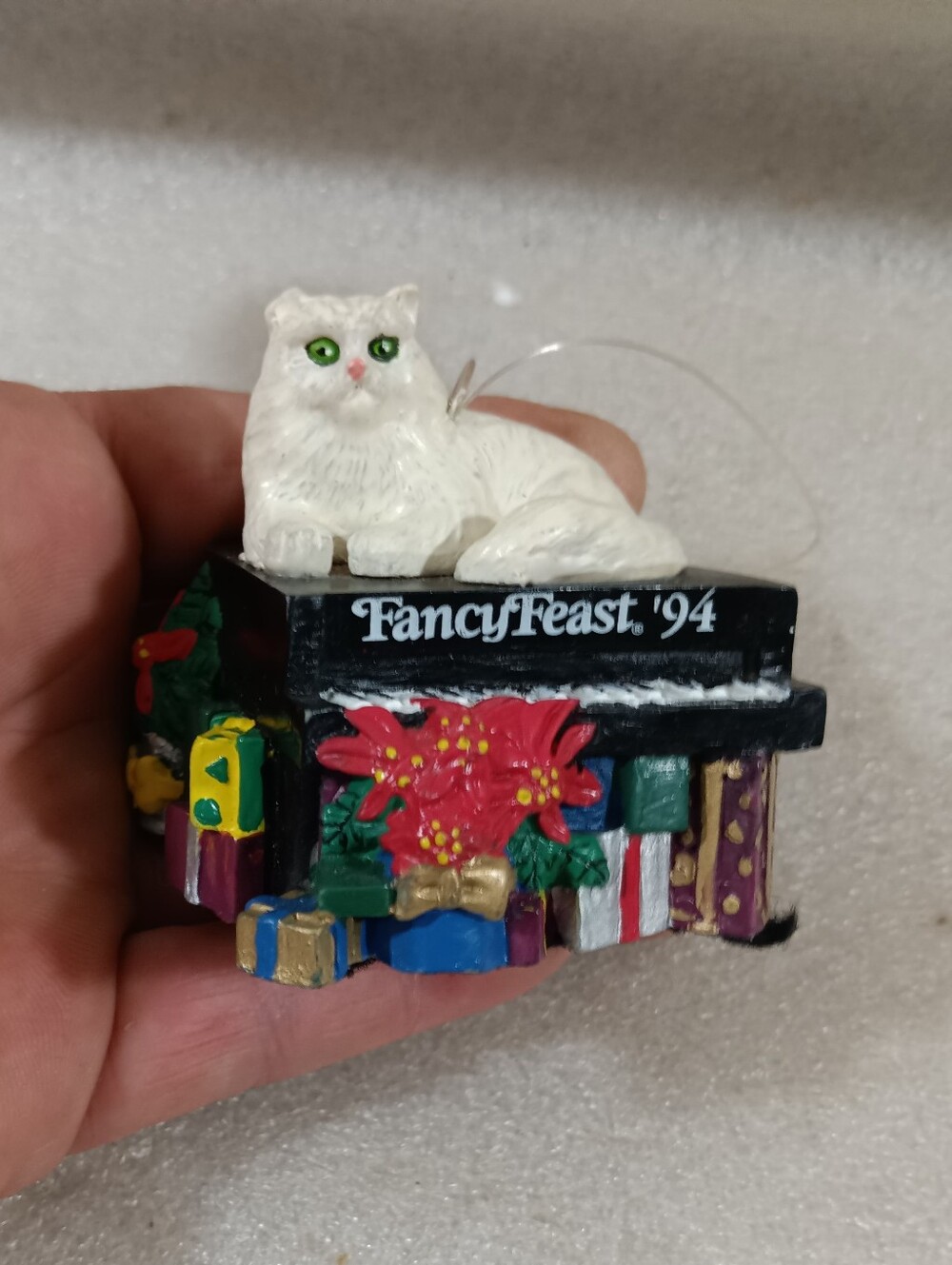 1994 Fancy Feast Christmas Cat Ornament Kitty Kitten Food Promotional